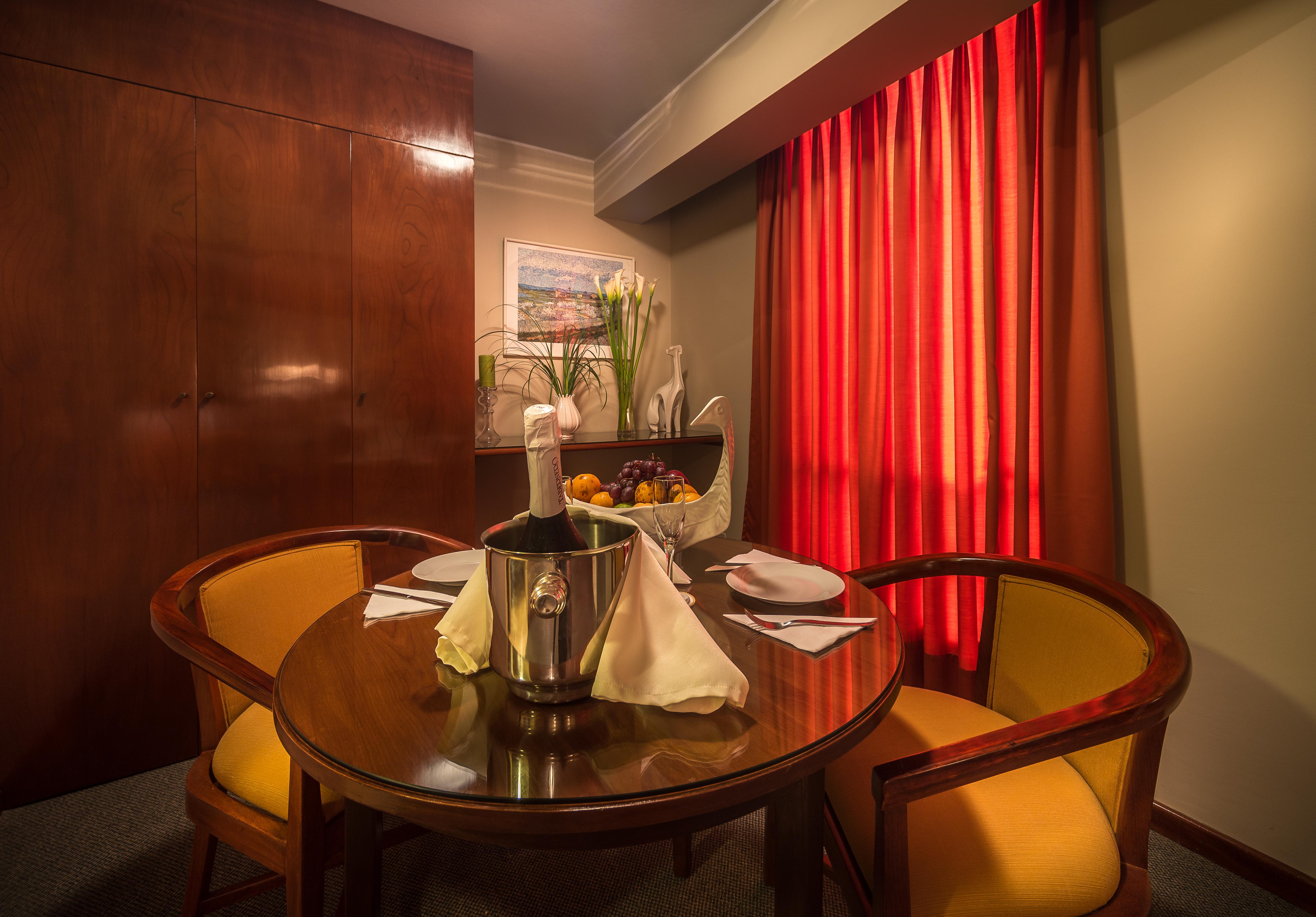 Hotel Park Suites Lima Exterior foto