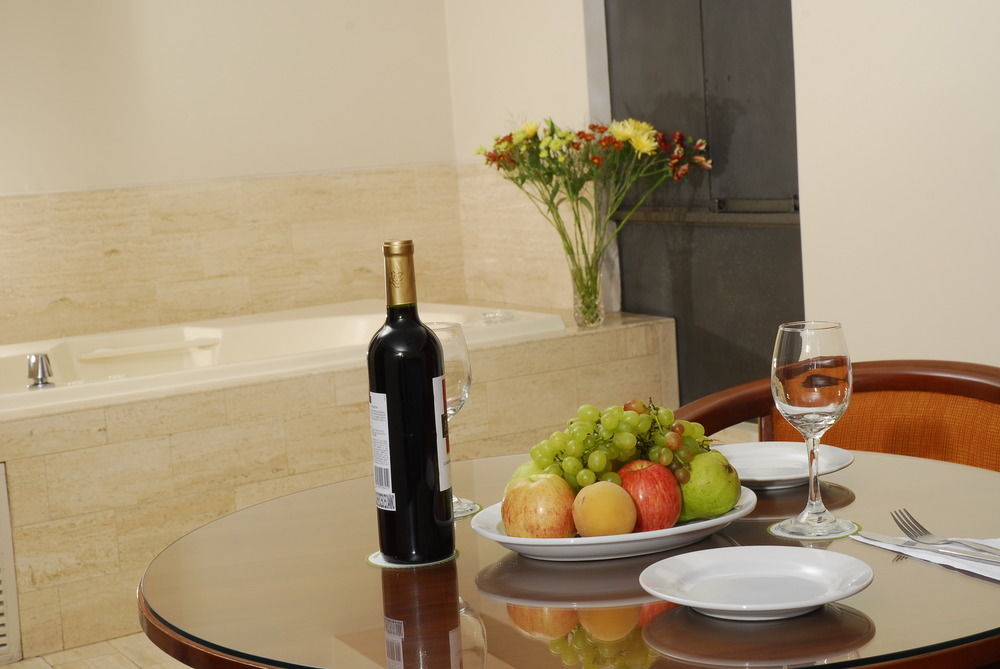 Hotel Park Suites Lima Exterior foto